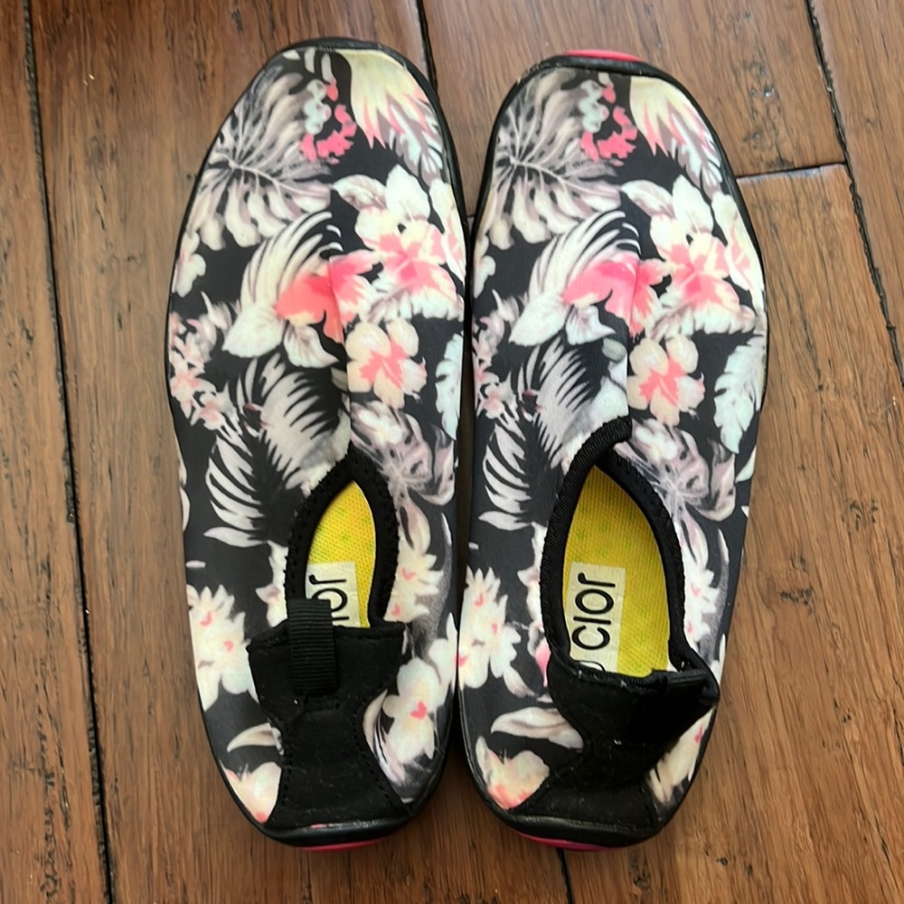 Women’s Water Shoes